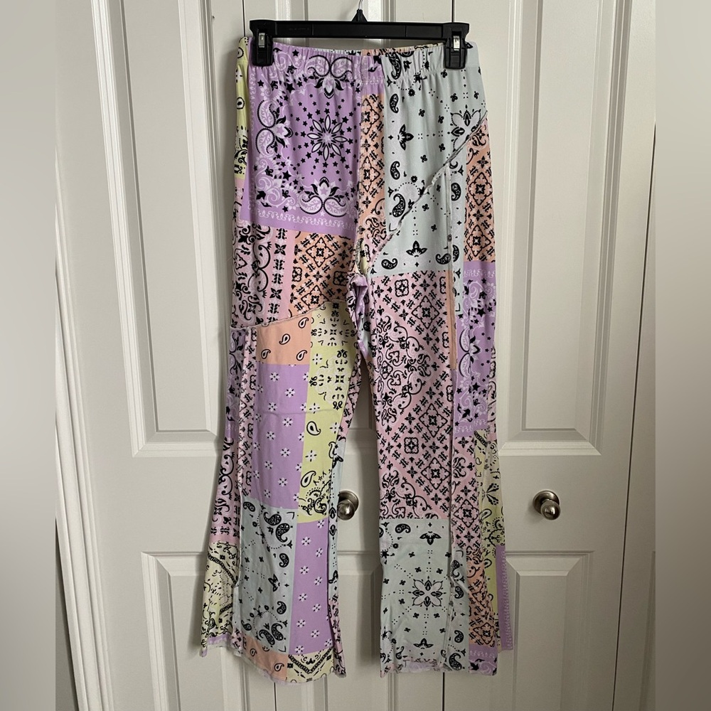 Derek Heart Pastel Bandana Stretchy Print Pants